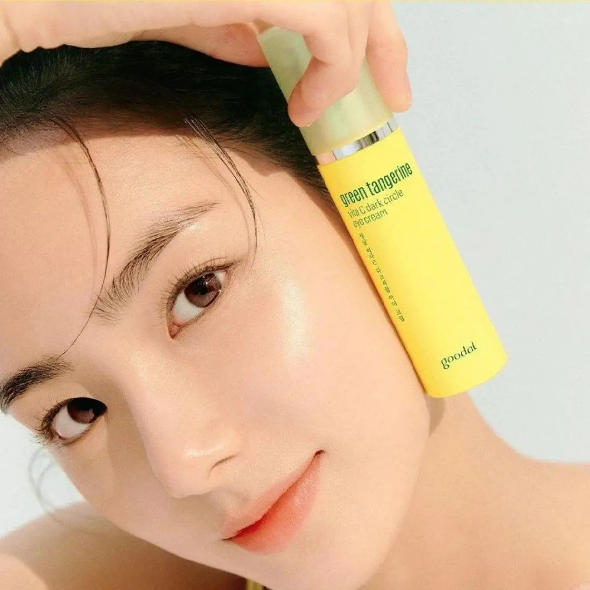 Green Tangerine Vita C Dark Circle Eye Cream 30mL - Image 2